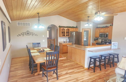 Hill City Casa | Iron Horse Lookout | 3 Bed, 2 Bath