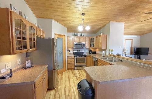 Hill City Casa | Iron Horse Lookout | 3 Bed, 2 Bath