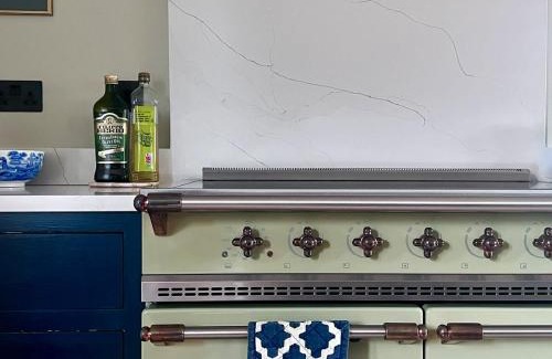 Frome Casa | Iron Mill House - Riverside Hot Tub - Frome