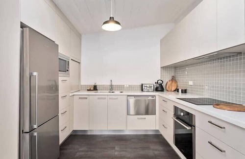 South Hobart Casa | Irresistible Historic Cottage, Close to the CBD