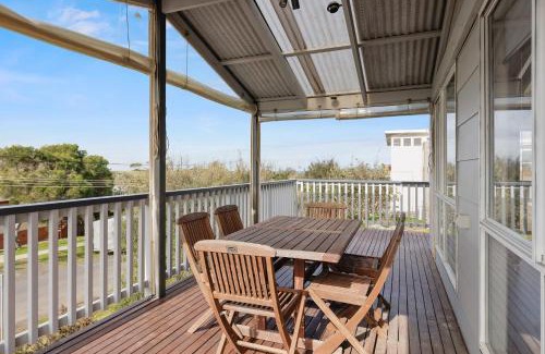 Smiths Beach Casa | Irvine Retreat