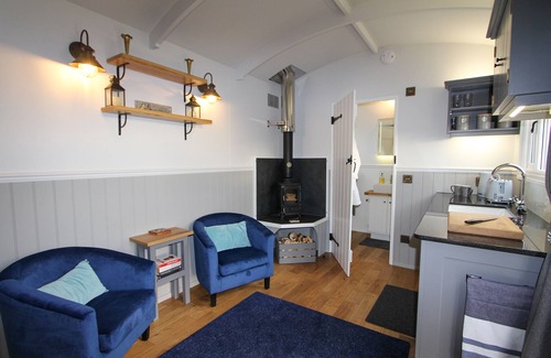 Marsham Cabina | Isabel , nestled in a peaceful farm in Marsham, North Norfolk