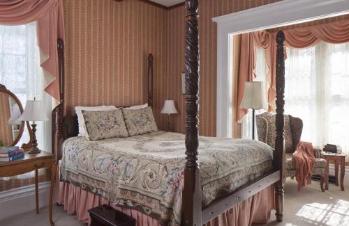 Sandwich Cama Y Desayuno | Isaiah Jones Homestead Bed and Breakfast