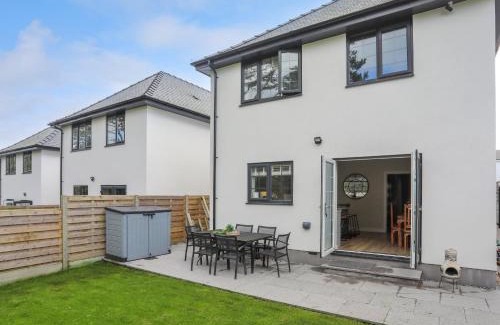Llangefni Casa | Iscoed