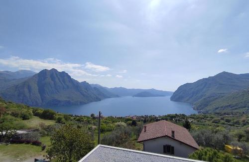 Solto Collina Apartamento | IseoLakeRental - Monti e Lago