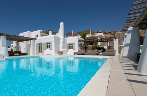 Tourlos Villa | ISholidays Mykonos Villa Opal