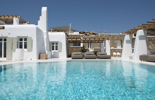 Tourlos Villa | ISholidays Mykonos Villa Opal