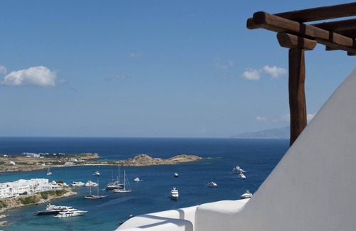 Psarou Villa | ISholidays Mykonos villa Ammonite