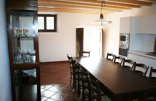 Valeggio sul Mincio Apartamento | Isidoro: apt. de buen gusto, cerca de Peschiera del Garda, rodeado de vegetación