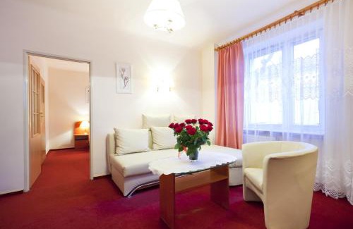 Radom Hotel | Iskra
