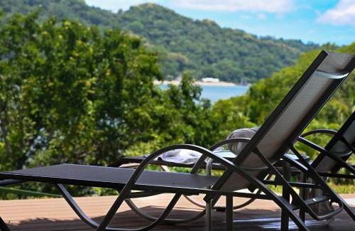 Cerro Plano Hotel | Isla Chiquita Glamping Hotel