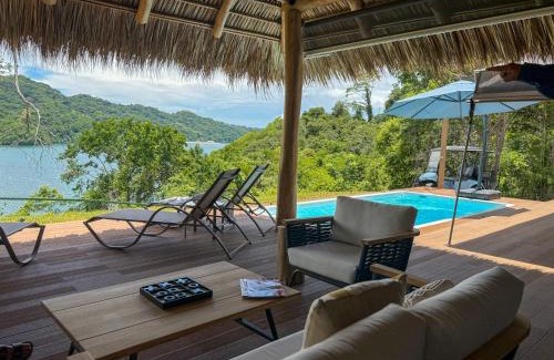 Cerro Plano Hotel | Isla Chiquita Glamping Hotel