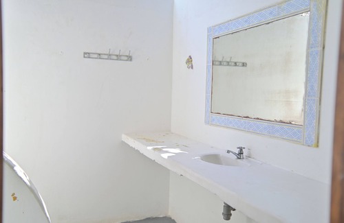 Centro Hotel | Isla del Pirata - Oficina de Reserva