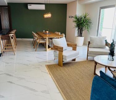 Zona Dorada Apartamento | Isla Pájaros - Beach Condo