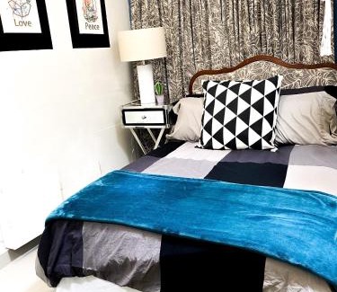 Isla Verde Casa | Isla Verde By The Beach Guest House