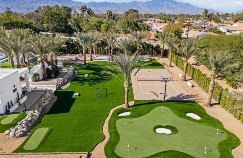Palm Desert Casa | Isla - Where Luxury Meets Adventure