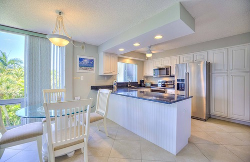 Sanibel Condominio | Island Beach Club #330B is a 2/2 vacation rental on Sanibel Island!