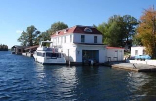 Wellesley Island Apartamento | Island Boathouse w / boatslip