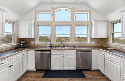 Pine Island Casa | Island Breeze: Heated Saltwater Pool | Rec Room
