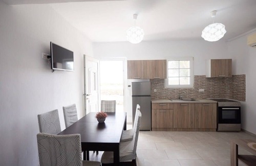 Plintri Apartamento | Island Dreaming Opal 2 Bd in Mykonos w shared pool