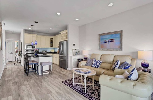 North Carolina Coast Casa | Island Dreams, Pet Friendly at the CB Lake