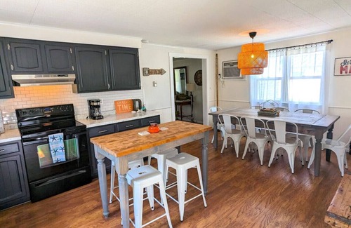 Chincoteague Casa | Island Escape: Bikes, Kayaks, Grill, Firepit, Beach Gear, Large Quiet Property