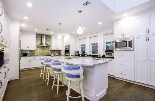 Captiva Casa | Island Escape - Luxury Captiva Island Home w/Pool + Hot Tub near Beach