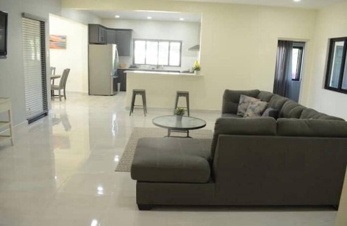 Port Maria Casa | Island Getaway