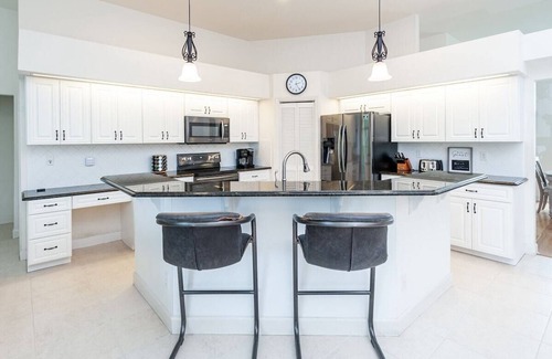 Beachview Country Club Estates Casa | Island Home w/ Pool, covered deck outdoor dining,15min walk to beach, desk