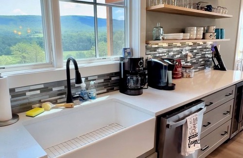 Fort Valley Casa | Island in the Sky-Shenandoah Valley with Heated Pool, Game Rm, Hot-Tub, Views
