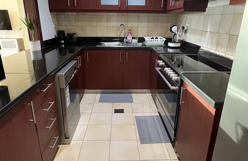 Dubai Marina Apartamento | Island Living - 3 bedroom, full sea view apartment. 5 minutes to the beach!
