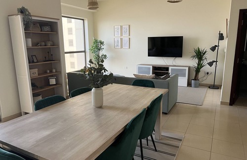 Dubai Marina Apartamento | Island Living - 3 bedroom, full sea view apartment. 5 minutes to the beach!