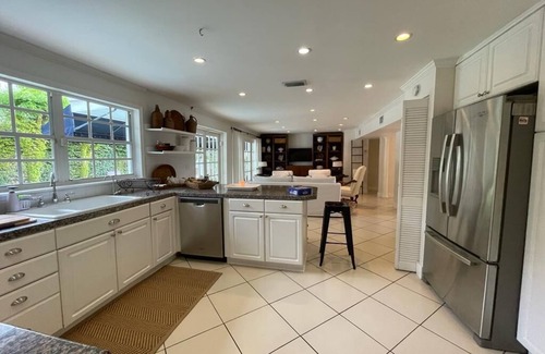 Key Biscayne Casa | Island Paradise! Beautiful Elegant Tropical Home with Private Heated Pool!