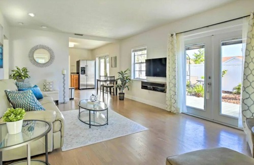 Davis Islands Casa | Island Paradise by DT/Hyde Park/TGHospital w/Patio
