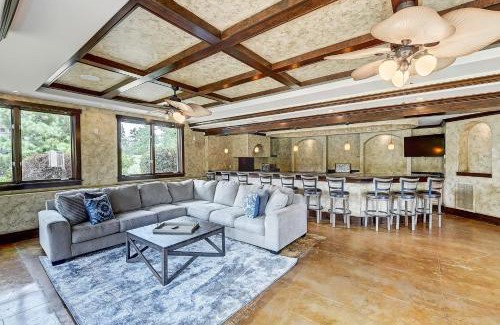 Lake Norman of Catawba Casa | Island Point by AvantStay Sleeps 18 Dock