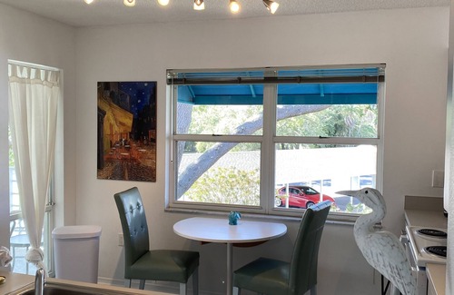 Whitney Beach Condominio | Island Property between Anna Maria and Bradenton Perico Island Holmes Beach