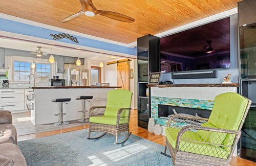 Coinjock Casa | Island Time 2 Bedroom in Coinjock K9407