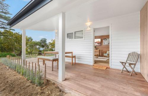 Adventure Bay Casa | Island Views 2 Br cottage Adventure Bay