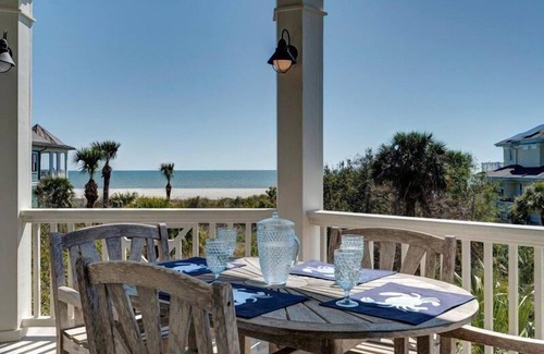 Isle of Palms Casa | 5 57th Ave- Ocean View, piscina privada, ascensor