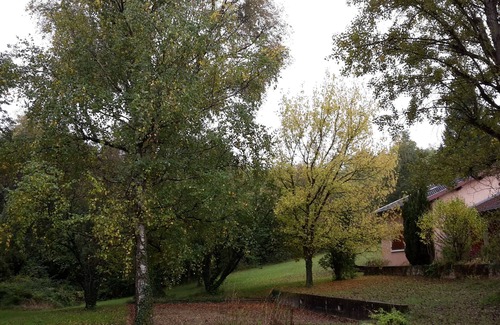 Four Casa | Isle d'Abeau, Bourgoin (38080), casa frente a un campo de golf, a 35 km de Lyon, 9 personas