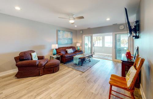 Mexico Beach Casa | Isle of View Too