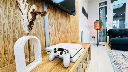 London Borough of Hounslow Casa | Isleworth House London by Smart Corporate Stays