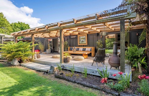 Te Horo Casa | Isness ... Your Haven on Hautere