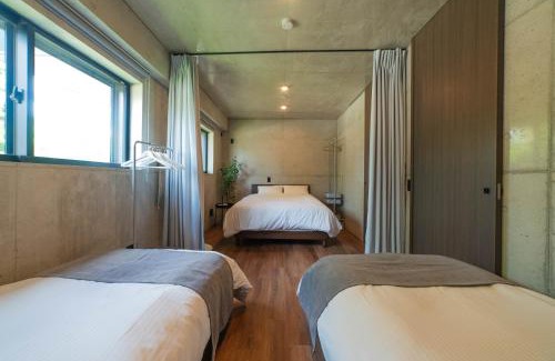 Miyakojima Villa | ISOLA BLU Miyakojima -Complimentary 8-Seater Minivan for Your Stay-