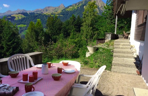 Aeschi bei Spiez Chalet De Esquí | Lujoso chalet de 6 habitaciones, con impresionantes vistas del Oberland bernés