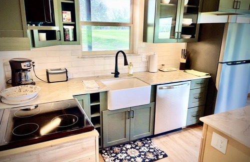 Sunset Cabina | Isolated Ranch Cabin located just 1/2 mile off of highway 287 in Sunset, Texas.