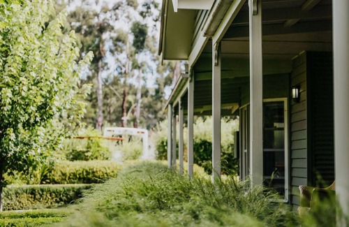 Daylesford Casa | Istana Lodge ~ Daylesford Region ~ Idyllic Retreat with Pool!