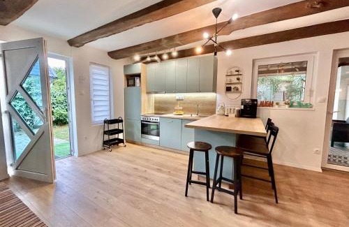 Zamardi Apartamento | IstEni 2 Zamárdi akár 6-10 fő