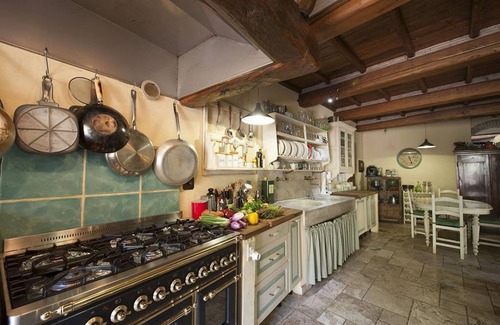 Greve in Chianti Villa | Villa Mulino Cintoia con piscina, sauna y jacuzzi en Chianti Toscana