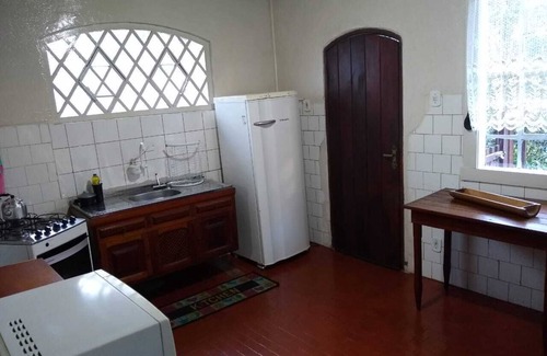 Fracalanza Casa | It is located 700 meters from the tourist center of Capivari, which you can walk to